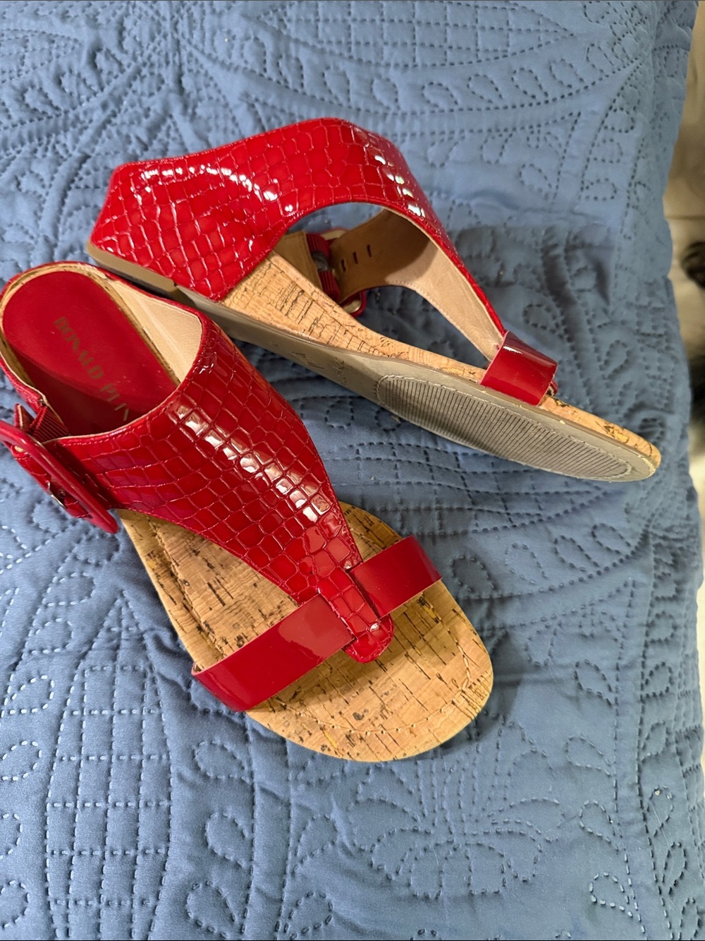 Donald J. Pliner Red Patent Croc-Embossed Cork Wedge Sandals - Sz 9. - Picture 2 of 6
